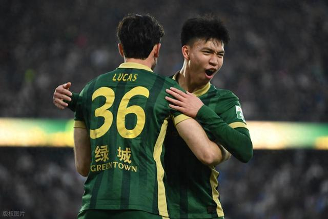 爱游戏中国官网-意难平！曝德甲豪门诚邀王钰栋加盟，却未能如愿，背后原因引热议|中超|武磊|新星|交易|球队_新浪体育_新浪新闻