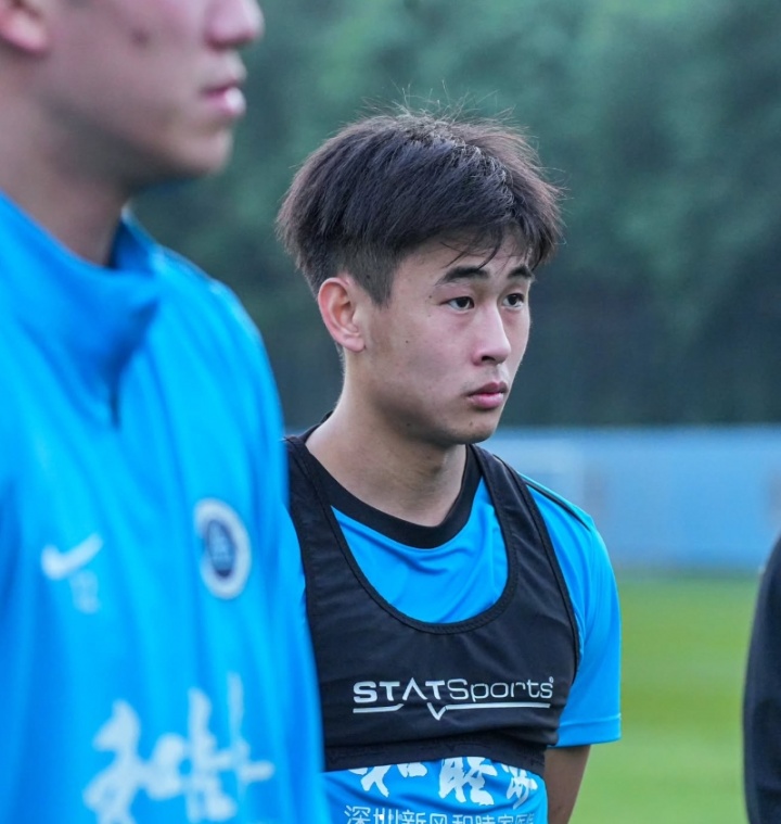 AYX GAMES-不顺！戴伟浚上赛季冬训ACL+在申花0出场 刚加盟新鹏城半月板撕裂